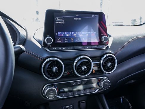 Used 2023 Nissan Sentra SR w/ SR Premium Package image 30