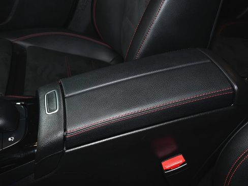 Used 2021 Mercedes-Benz A 35 AMG 4MATIC image 54