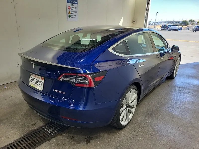 Used 2018 Tesla Model 3 Performance AWD/4WD image 2