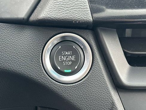 Used 2025 Cadillac CT4 Premium Luxury image 12