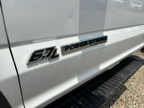 Used 2019 Ford F550 4x4 Regular Cab Super Duty image 11
