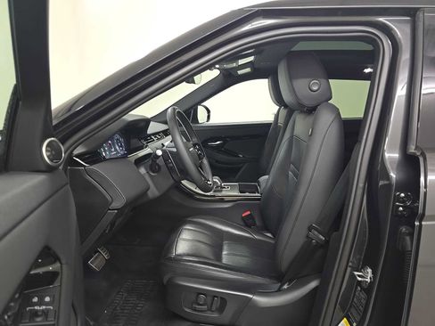 Used 2024 Land Rover Range Rover Evoque Dynamic SE AWD/4WD image 8