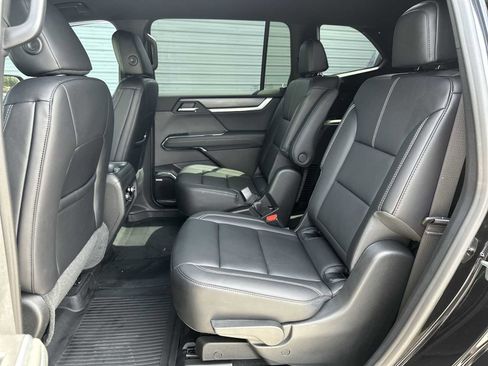 Used 2026 GMC Acadia Elevation w/ Black Edition FWD image 17