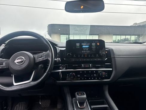 Used 2022 Nissan Pathfinder Platinum w/ Cargo Package AWD/4WD image 13