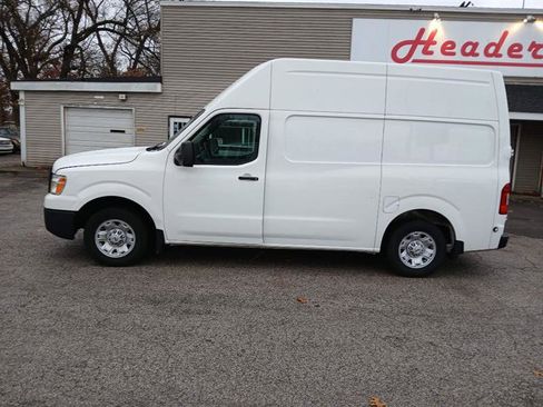 Used 2020 Nissan NV 2500 SV w/ Navigation Package image 2