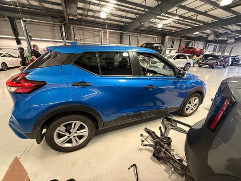 Used 2024 Nissan Kicks S FWD image 3