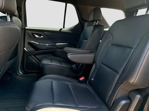 Used 2023 Chevrolet Traverse LT w/ LPO, Floor Liner Package AWD/4WD image 23