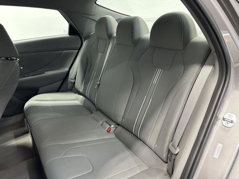 Certified 2023 Hyundai Elantra SEL w/ Convenience Package image 23