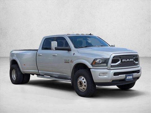 Used 2018 RAM 3500 Laramie Longhorn image 3