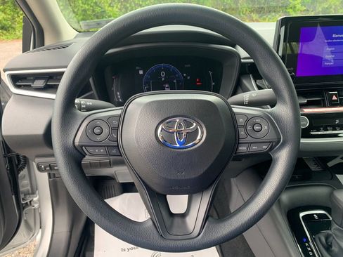 New 2026 Toyota Corolla LE FWD image 25