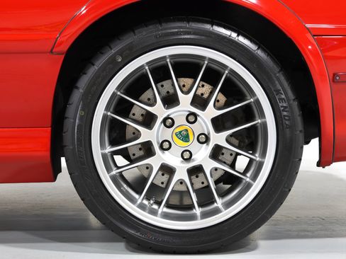 Used 2002 Lotus Esprit RWD image 32