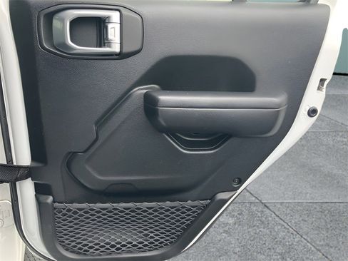 Used 2020 Jeep Wrangler Unlimited Sport image 45