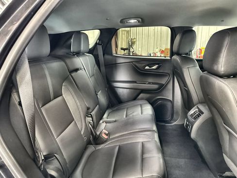 Used 2022 Chevrolet Blazer LT w/ Sound & Technology Package FWD image 30