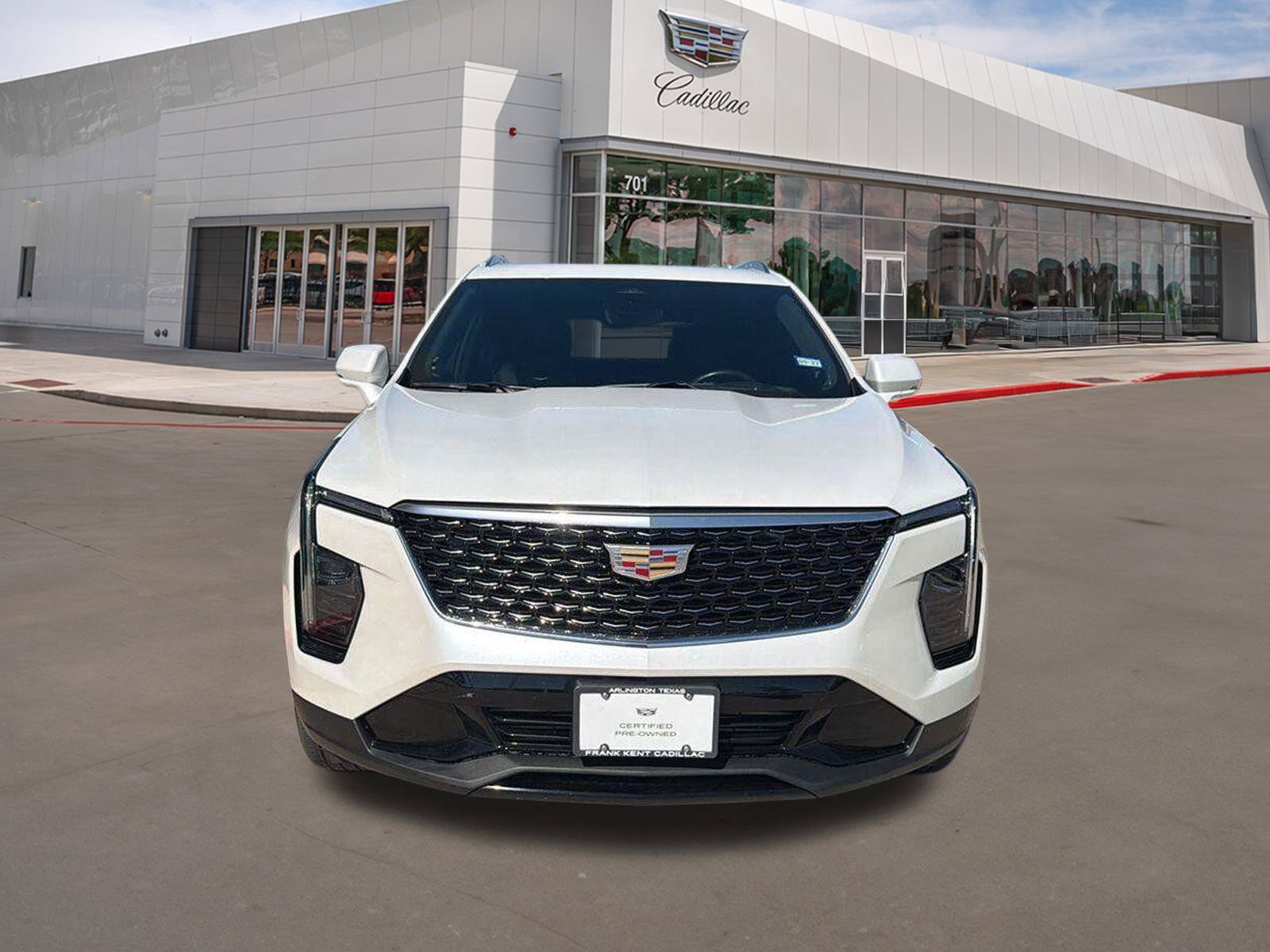 Used 2024 Cadillac XT4 Premium Luxury w/ Active Safety Package FWD image 7