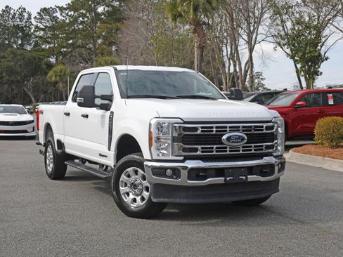 Used 2024 Ford F250 XLT w/ FX4 Off-Road Package image 6