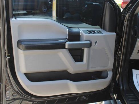Used 2018 Ford F150 XLT AWD/4WD image 36