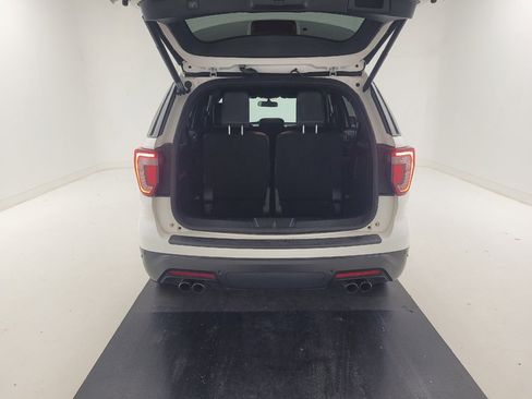 Used 2019 Ford Explorer Sport AWD/4WD image 29