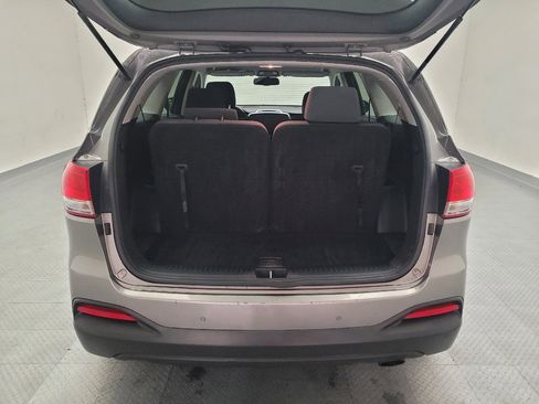 Used 2017 Kia Sorento AWD w/ LX Convenience Package image 29