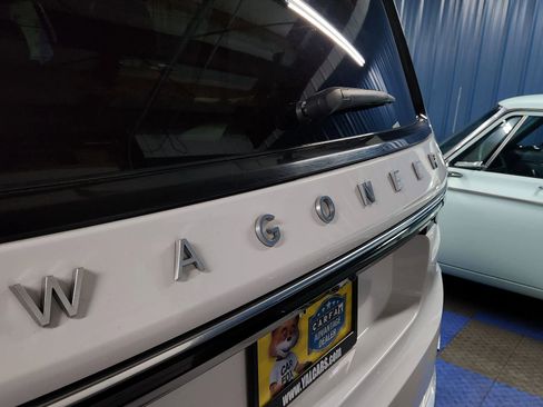 Used 2023 Jeep Wagoneer L Series II image 74