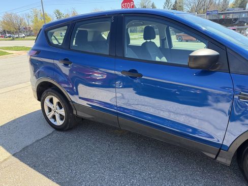 Used 2017 Ford Escape S image 40