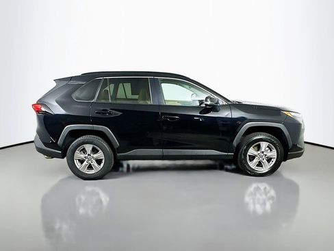 Used 2022 Toyota RAV4 XLE AWD/4WD image 7