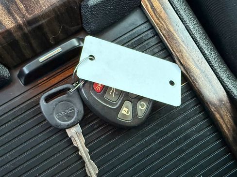 Used 2016 GMC Acadia Denali image 35