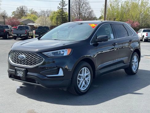 Used 2023 Ford Edge SEL w/ Cold Weather Package AWD/4WD image 3