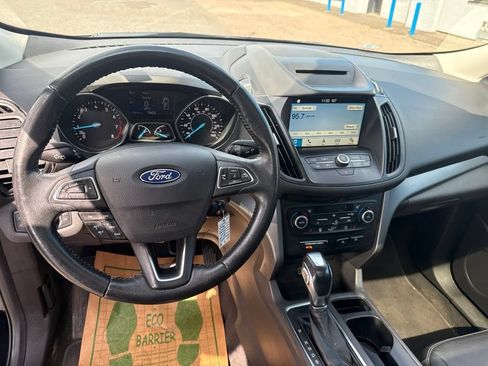 Used 2018 Ford Escape SEL w/ Canadian Touring Package AWD/4WD image 19