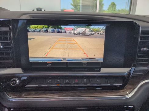 Used 2024 GMC Sierra 1500 Elevation image 18