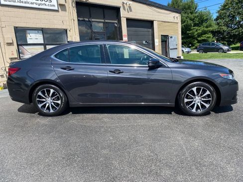 Used 2015 Acura TLX FWD image 2