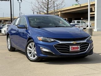 Used 2023 Chevrolet Malibu LT video 1