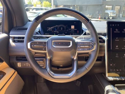 Used 2026 GMC Sierra EV Denali AWD/4WD image 19