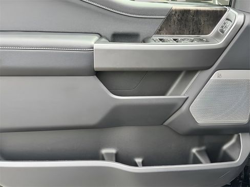 New 2026 Ford F250 Lariat w/ Lariat Ultimate Package image 27