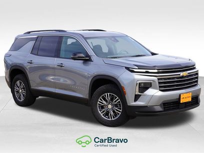 Certified 2025 Chevrolet Traverse LT w/ Driver Confidence Package