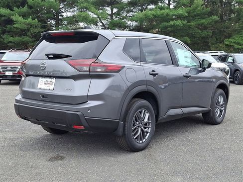 New 2026 Nissan Rogue S image 5