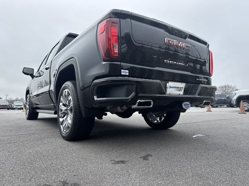 Used 2022 GMC Sierra 1500 Denali w/ Denali Reserve Package image 8