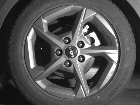 Used 2025 Kia K4 LXS image 13