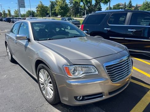 Used 2014 Chrysler 300 C w/ Light Group AWD/4WD image 1
