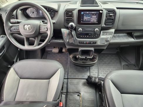 Used 2025 RAM ProMaster 2500 w/ Convenience Group FWD image 9