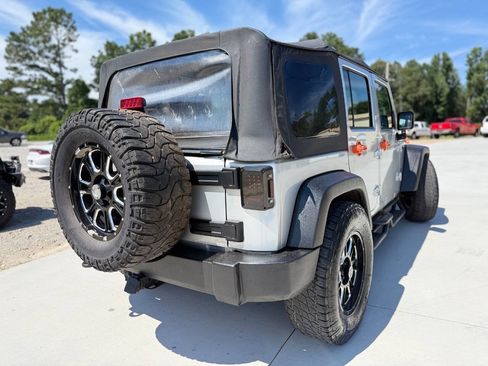 Used 2010 Jeep Wrangler Unlimited Sport image 4