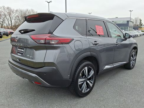 Certified 2023 Nissan Rogue SL w/ SL Premium Package image 8