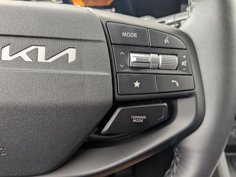 New 2026 Kia Sportage EX w/ EX Panorama Roof Package image 17