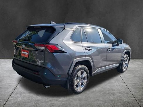 Used 2024 Toyota RAV4 XLE w/ Convenience Package FWD image 4