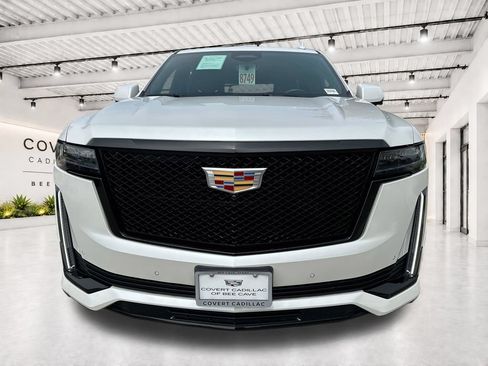 Used 2022 Cadillac Escalade Sport w/ Touring Package AWD/4WD image 3