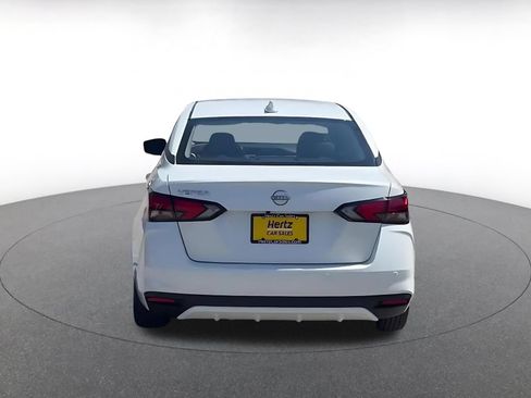Used 2025 Nissan Versa SV FWD image 12