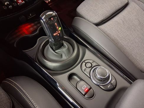 Certified 2024 MINI Cooper Clubman S FWD image 16