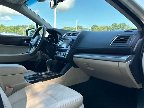 Used 2016 Subaru Outback 2.5i Limited AWD/4WD image 29
