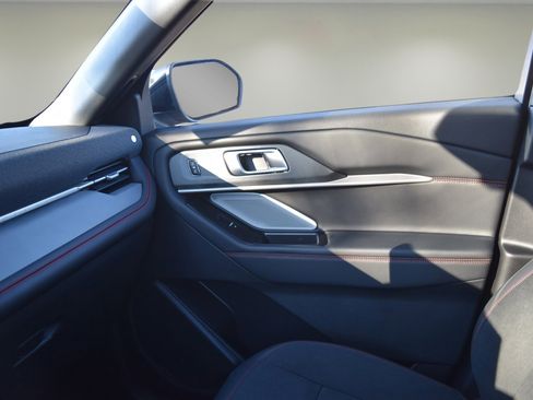 Used 2025 Ford Explorer ST w/ Sun And Sound Package image 12