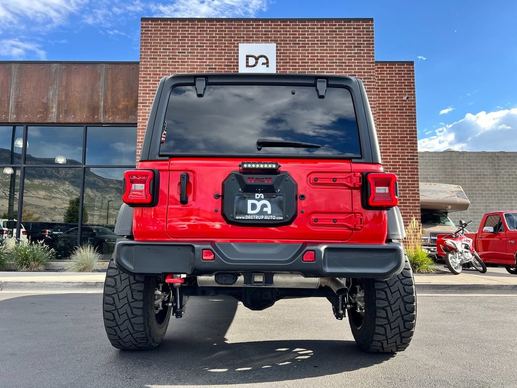 Used 2024 Jeep Wrangler Unlimited Rubicon w/ XTREMEE 35" Tire Package AWD/4WD image 5