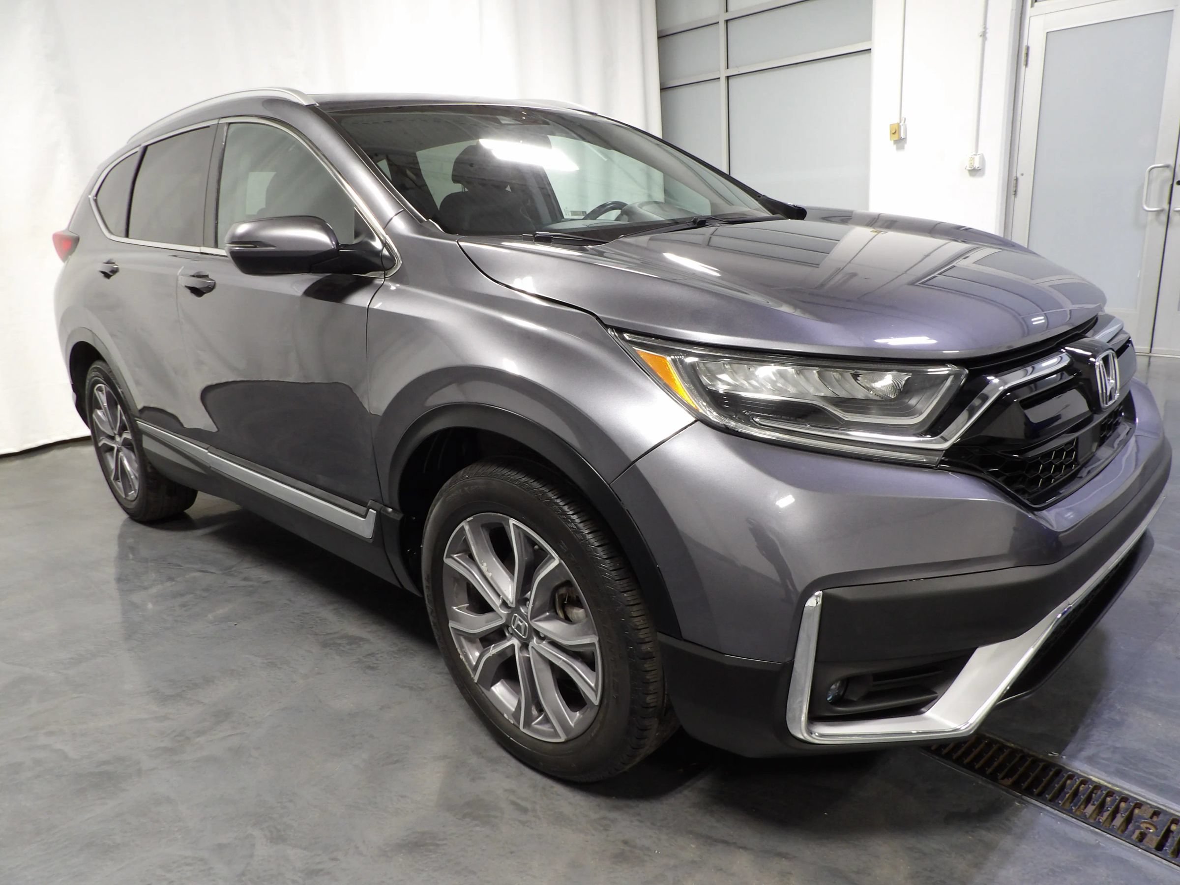 Used 2021 Honda CR-V Touring image 2